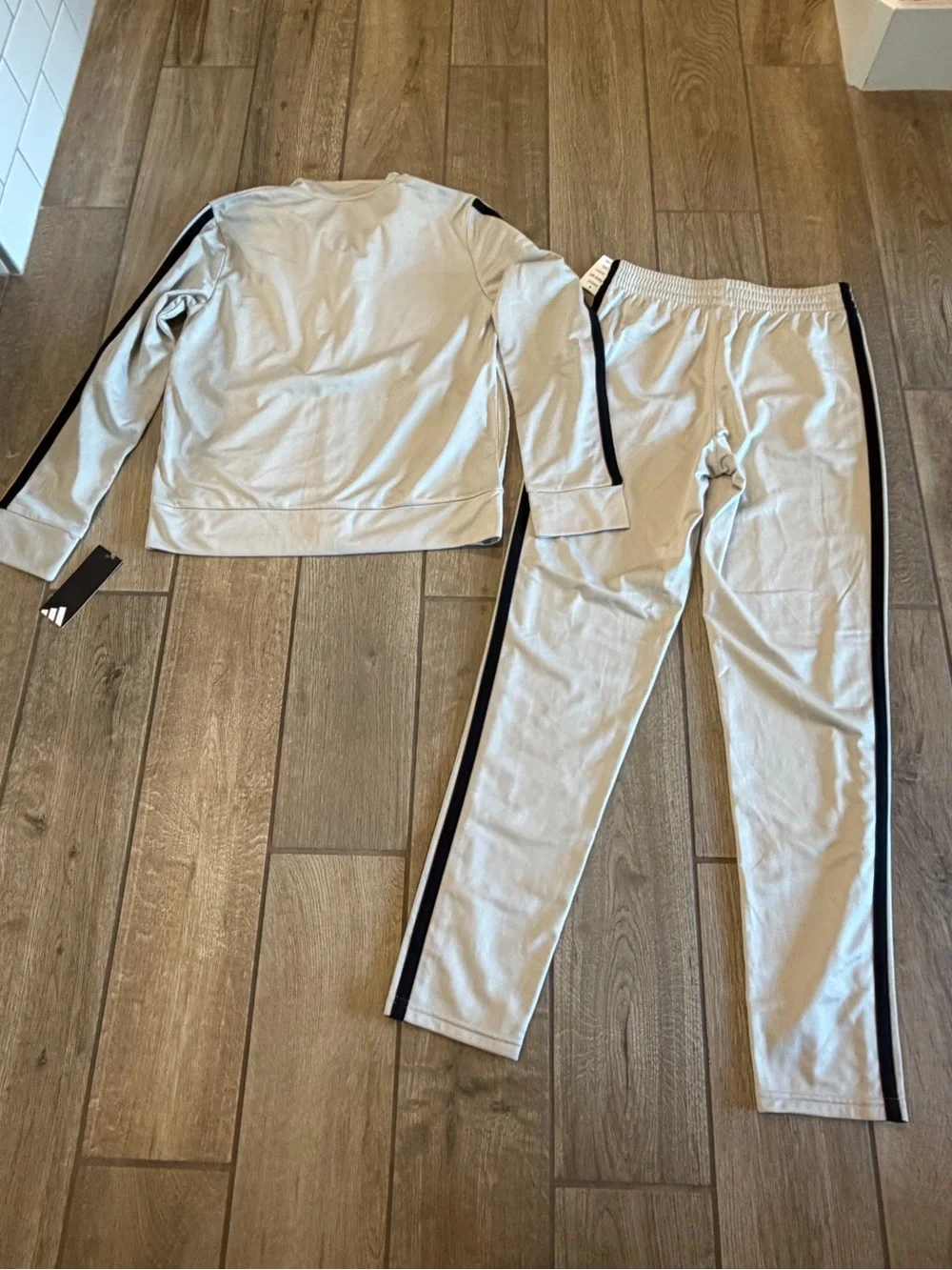 Adidas Kids Track Jacket & Pants Set with Black Stripe size 14/16 Large